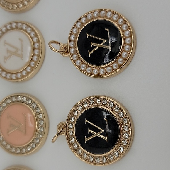 LV Gold Rhinestone Pearl Zipper Pull Charms - Picture 5 of 10